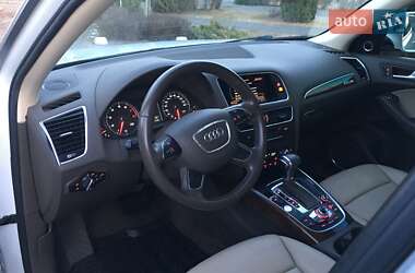 Внедорожник / Кроссовер Audi Q5 2016 в 