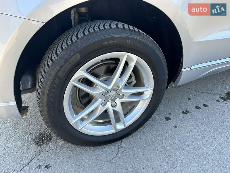 Позашляховик / Кросовер Audi Q5 2015 в Львові