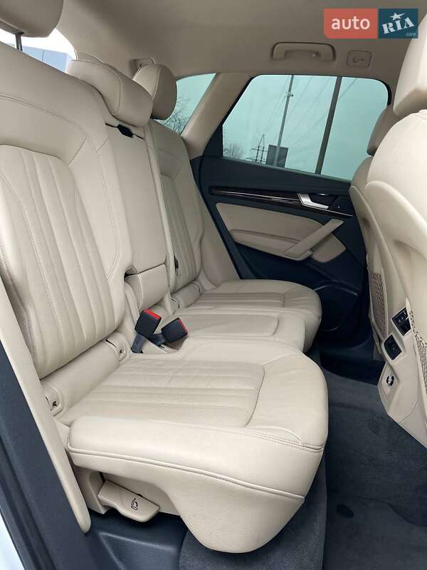 Внедорожник / Кроссовер Audi Q5 2017 в Львове