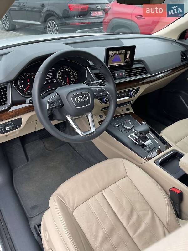 Внедорожник / Кроссовер Audi Q5 2017 в Львове