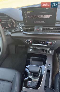 Внедорожник / Кроссовер Audi Q5 2023 в 