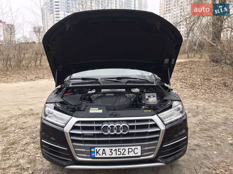 Внедорожник / Кроссовер Audi Q5 2019 в Киеве