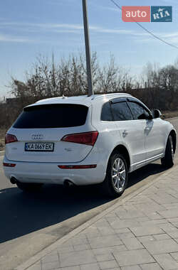 Внедорожник / Кроссовер Audi Q5 2012 в 