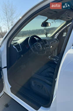 Внедорожник / Кроссовер Audi Q5 2012 в 