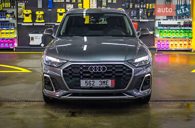 Позашляховик / Кросовер Audi Q5 2021 в Чернівцях