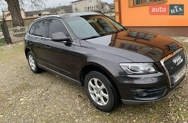 Внедорожник / Кроссовер Audi Q5 2010 в 