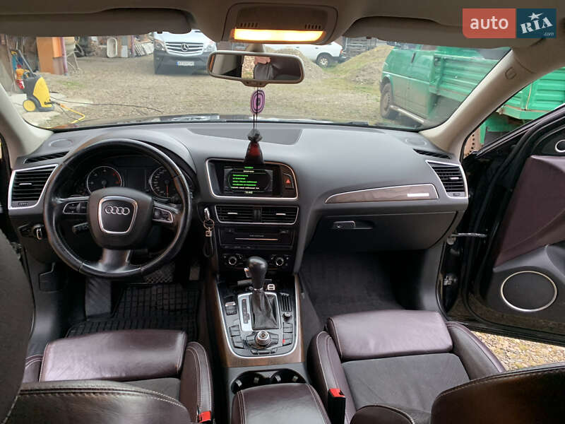 Внедорожник / Кроссовер Audi Q5 2010 в Коломые