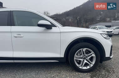 Внедорожник / Кроссовер Audi Q5 2022 в 
