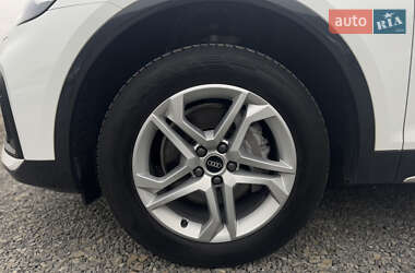 Внедорожник / Кроссовер Audi Q5 2022 в 