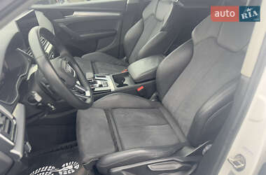 Внедорожник / Кроссовер Audi Q5 2022 в 