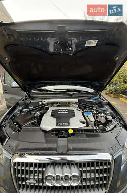 Внедорожник / Кроссовер Audi Q5 2009 в 