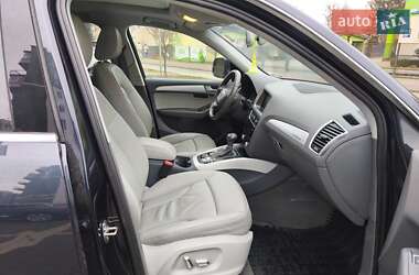 Внедорожник / Кроссовер Audi Q5 2015 в 