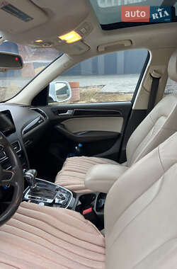 Внедорожник / Кроссовер Audi Q5 2013 в 