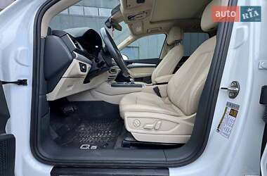 Внедорожник / Кроссовер Audi Q5 2018 в 