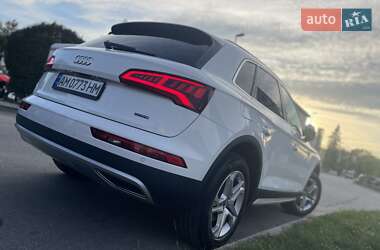 Внедорожник / Кроссовер Audi Q5 2017 в 