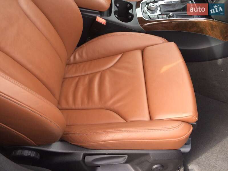 Внедорожник / Кроссовер Audi Q5 2010 в Киеве