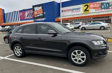 Внедорожник / Кроссовер Audi Q5 2010 в 