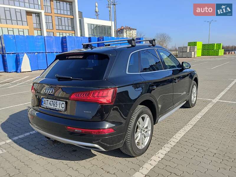 Внедорожник / Кроссовер Audi Q5 2020 в Ивано-Франковске