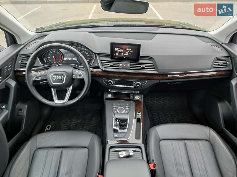 Внедорожник / Кроссовер Audi Q5 2020 в Ивано-Франковске