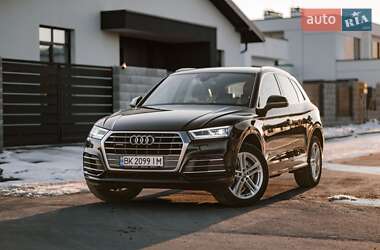 Позашляховик / Кросовер Audi Q5 2018 в Рівному