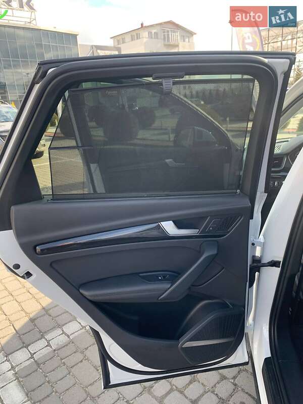 Позашляховик / Кросовер Audi Q5 2018 в Львові