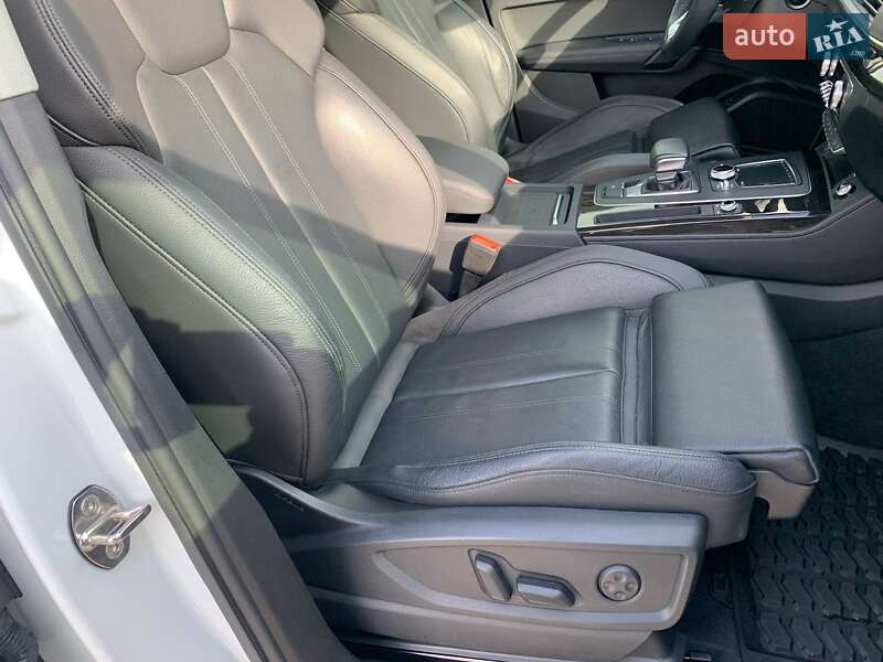 Позашляховик / Кросовер Audi Q5 2018 в Львові