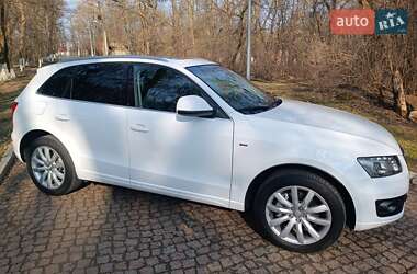 Внедорожник / Кроссовер Audi Q5 2008 в 