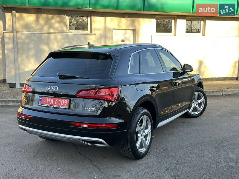 Внедорожник / Кроссовер Audi Q5 2018 в Дрогобыче