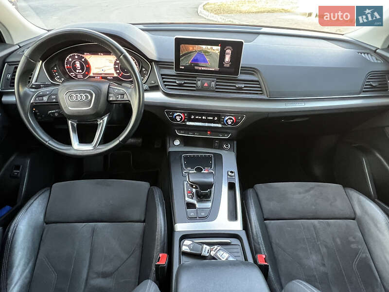 Внедорожник / Кроссовер Audi Q5 2018 в Дрогобыче