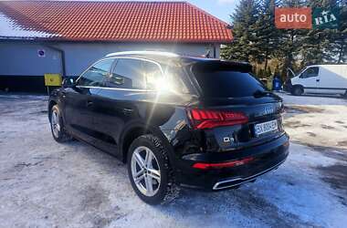 Внедорожник / Кроссовер Audi Q5 2020 в 