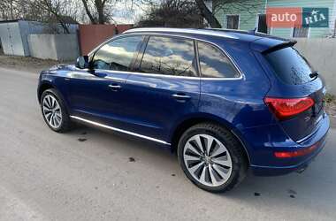 Позашляховик / Кросовер Audi Q5 2015 в 