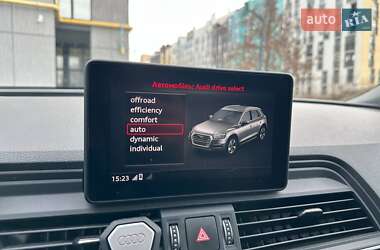 Позашляховик / Кросовер Audi Q5 2018 в 