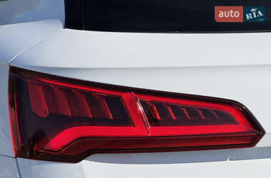 Внедорожник / Кроссовер Audi Q5 2018 в 