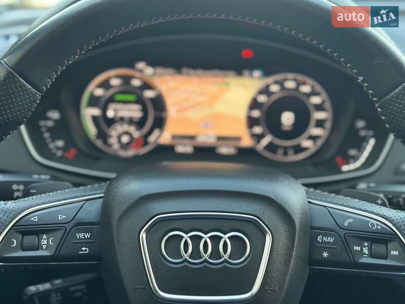 Внедорожник / Кроссовер Audi Q5 2020 в Киеве