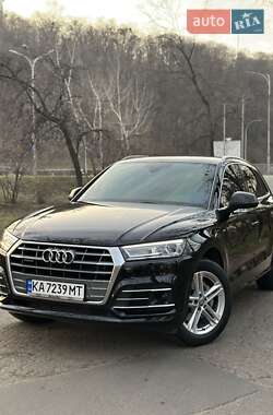 Позашляховик / Кросовер Audi Q5 2020 в Києві