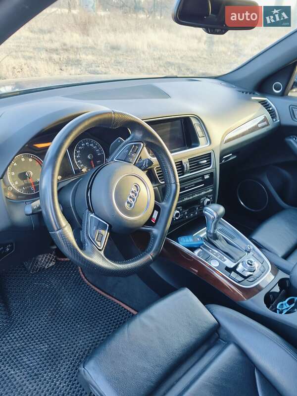 Внедорожник / Кроссовер Audi Q5 2015 в Харькове