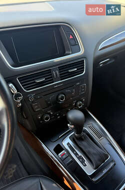Внедорожник / Кроссовер Audi Q5 2012 в 