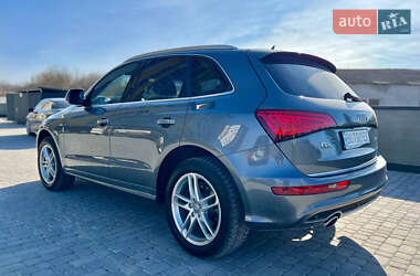 Позашляховик / Кросовер Audi Q5 2015 в 