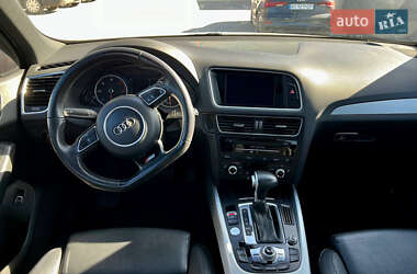 Позашляховик / Кросовер Audi Q5 2015 в 
