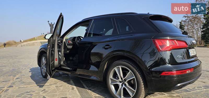 Внедорожник / Кроссовер Audi Q5 2019 в Черкассах