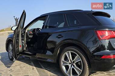 Внедорожник / Кроссовер Audi Q5 2019 в 