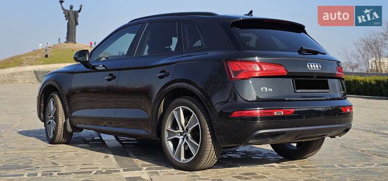 Внедорожник / Кроссовер Audi Q5 2019 в Черкассах