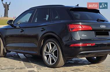 Внедорожник / Кроссовер Audi Q5 2019 в 