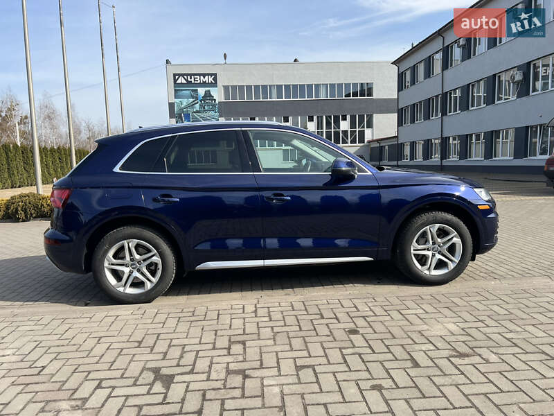 Внедорожник / Кроссовер Audi Q5 2018 в Шептицькому