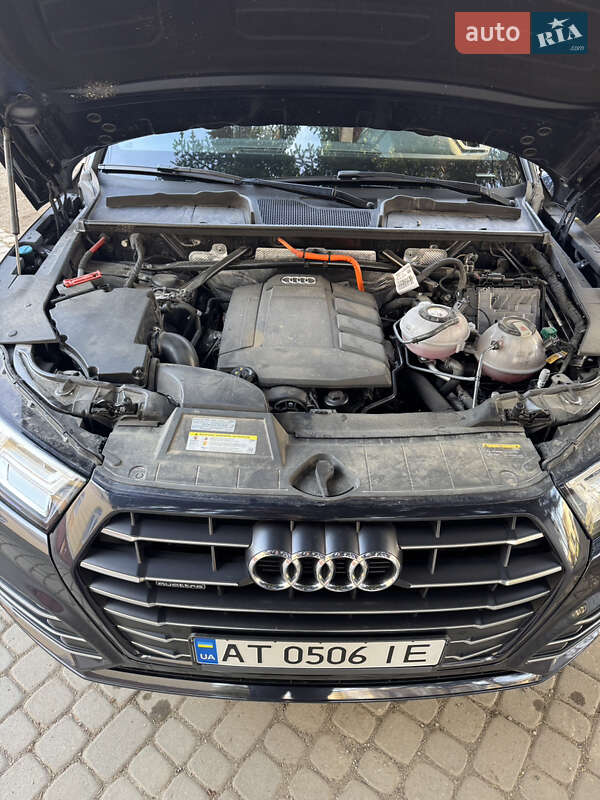 Внедорожник / Кроссовер Audi Q5 2020 в Ивано-Франковске