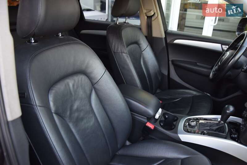 Внедорожник / Кроссовер Audi Q5 2009 в Киеве