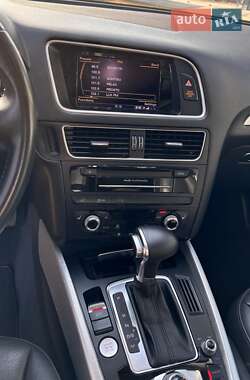 Позашляховик / Кросовер Audi Q5 2013 в 