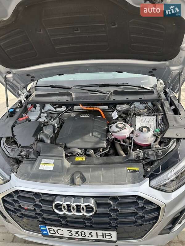 Позашляховик / Кросовер Audi Q5 2021 в Львові