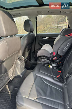 Позашляховик / Кросовер Audi Q5 2013 в 