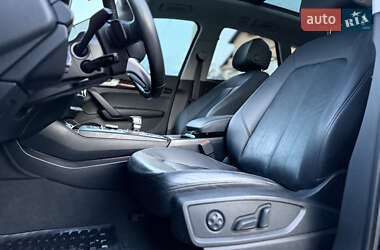 Позашляховик / Кросовер Audi Q5 2018 в 